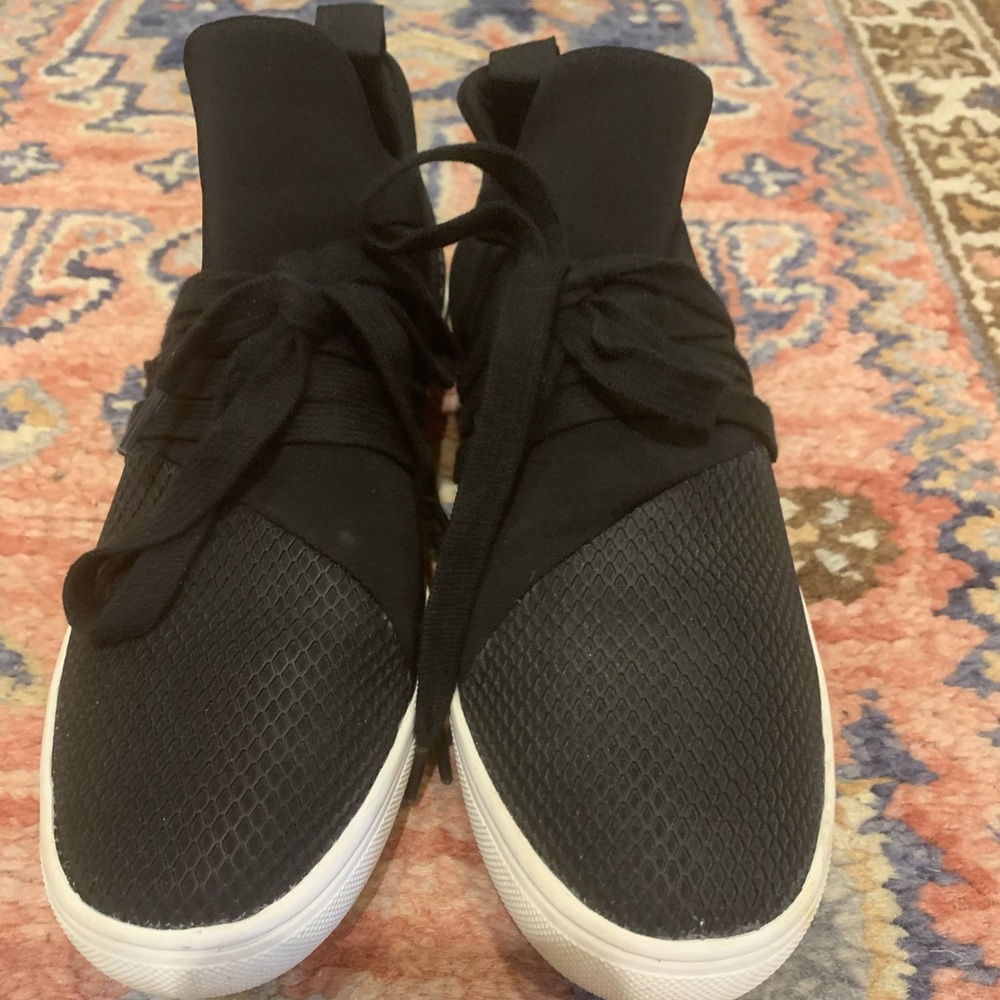 Steve Madden Knit Sneakers
